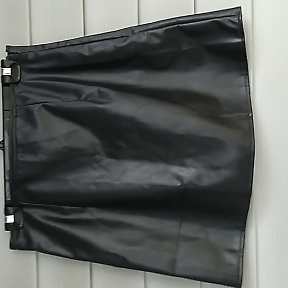 SHEIN Faux Leather Black Skirt, Very Soft - Picture 4 of 4